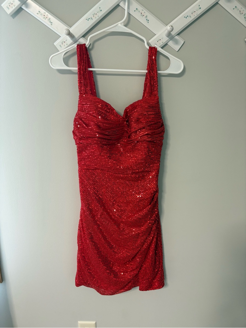 Sparkling Red Sequin Mini Dress with Sweetheart Neckline